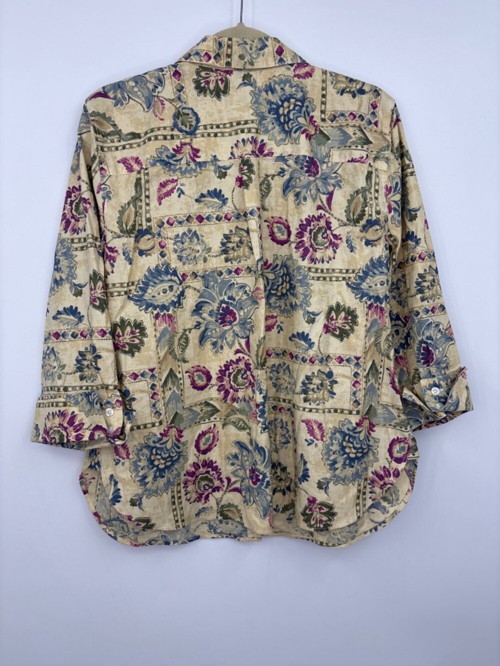 Chico's No Iron Floral 3/4 Sleeve Button Shirt Top Beige Size 2.5 (14 ) - Picture 5 of 5